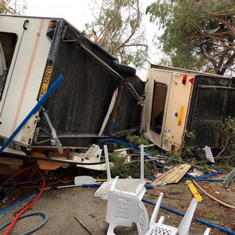 Maltempo In Calabria Tornado Sulle Coste Joniche Gravi Danni A