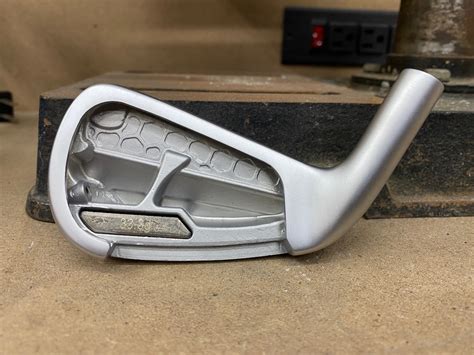 Taylormade P790 Irons Internal Structure Views In Hand Pics Tour