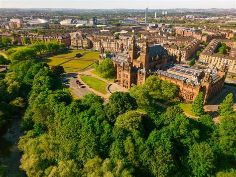 Glasgow - "Ye Pow'rs, wha mak mankind your care, And dish them out