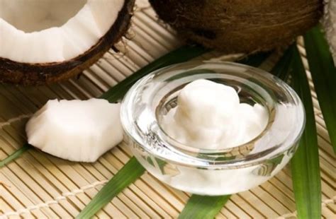 Coconut Oil Teeth Whitening How to Whiten Teeth with Coconut Oil How ...