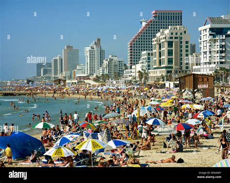 Playas De Tel Aviv Fotografías E Imágenes De Alta Resolución Alamy