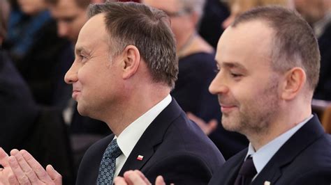 Mucha zareagował na konferencję prezesa NBP Dobro banku Biznes