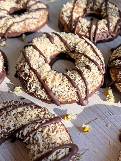 Healthy Samoas Cookies With Dates Bake It Paleo