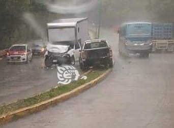 Dos Accidentes En El Bulevar Xalapa Coatepec Hay 3 Heridos