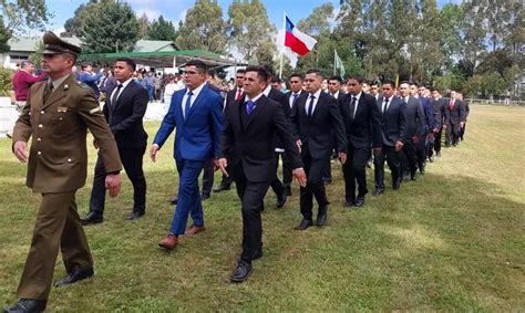 Más de 200 jóvenes inician formación en escuelas de Carabineros de Los