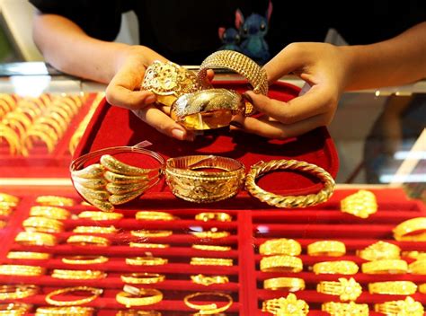 Gold Price Decreases By Rs 200 Per Tola On Tuesday Nepal Press