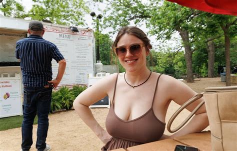 RILEY NIXON Porn Pic