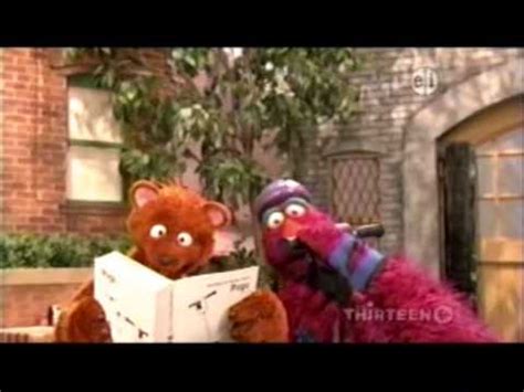 Sesame Street Telly Sings The Alphabet While Bouncing On A Pogo Stick mp4 3gp flv mp3 video indir