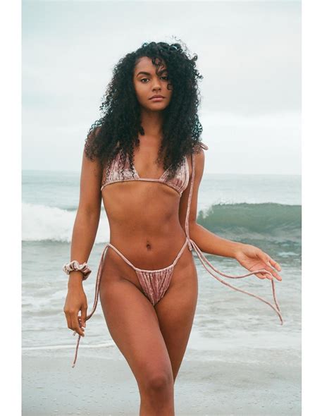 Pokimane aka Imane Anys : r/GorgeousSexyWomen