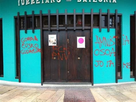 Pintadas En Los Batzokis De Areatza Zeanuri Iurreta Y Portugalete