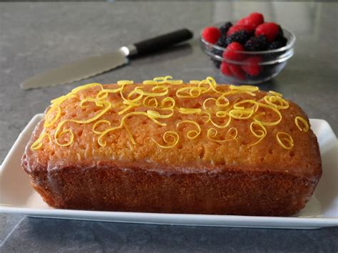 Lemon Drizzle Cake Recipe