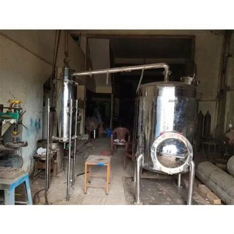 Stainless Steel Steam Distillation Unit Capacity L At Rs