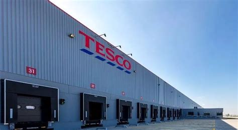 Tesco Zamyka W Polsce Centrum Dystrybucyjne I Cztery Kolejne Sklepy