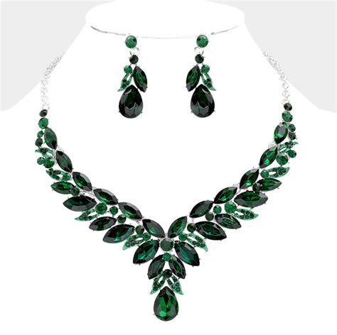 Emerald Green Rhinestone Necklace Large Necklace In Green Emerald