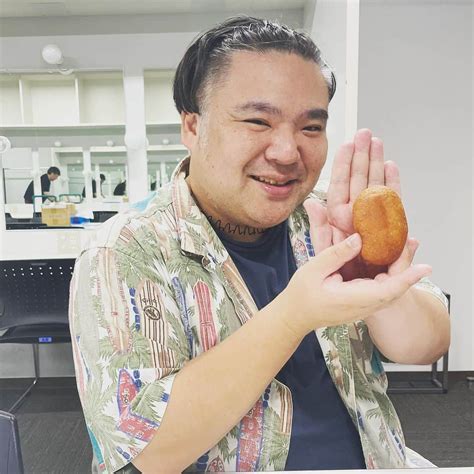 鈴木渉さんのインスタグラム写真 鈴木渉instagram 「清水翔太チームに合流！ 神戸、翔太くんの言葉やチームの皆様とのアンサンブル、お客さんの表情にじんわりくるものがある公演でした