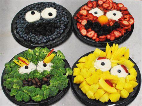 Sesame Street Fruit and Veggie Platters for the Kids - Too Cute! - Fitzness.com