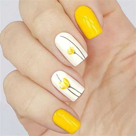 52 Bright Yellow Nail Designs For The Playful Hearts