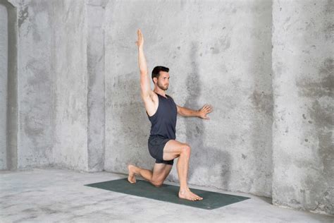 Low Lunge for Beginners and Men | A Step-by-Step Tutorial - Man Flow Yoga