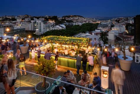 8 Best Rooftop Bars in Lisbon with an amazing view! - Lovin Wonderland