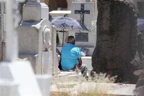 Saldo Blanco En Panteones De Guadalajara Por D A De Las Madres