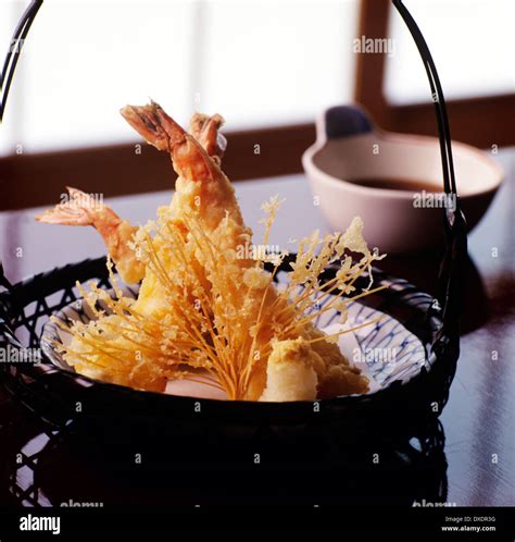 Asian cuisine, Japanese shrimp tempura Stock Photo - Alamy