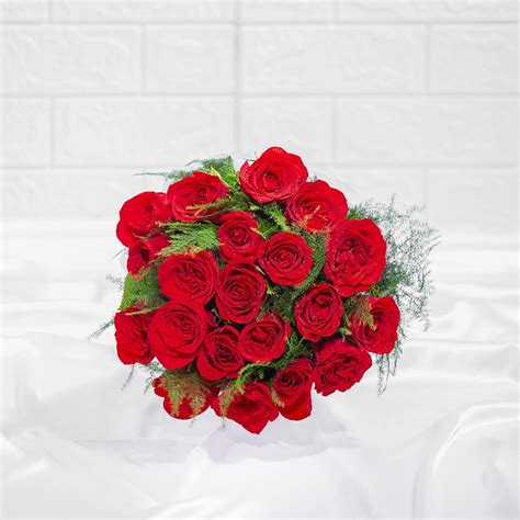 Heavenly Love Red Roses Bouquet Winni