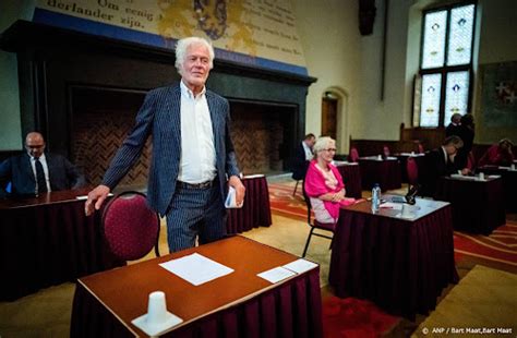 Eerste Kamer Wil Meebeslissen Over Eventuele Coronamaatregelen Ditjes