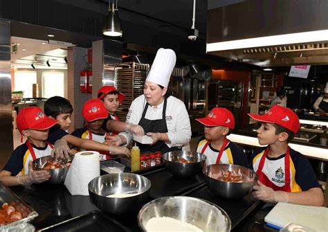 Dubai Municipality Organizes Food Safety Hero Program For Schools To