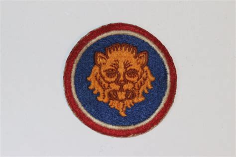 ORIGINAL US WWII 106th INFANTRY DIVISION CLOTH PATCH 1 USED Butlers