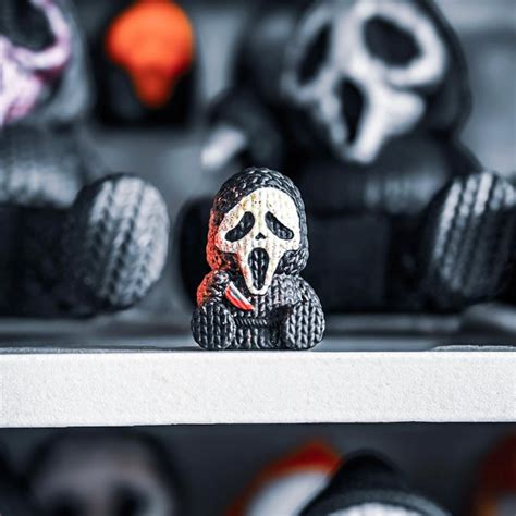 Ghostface Glow In The Dark Mini Edition Figure — Geek Fuel