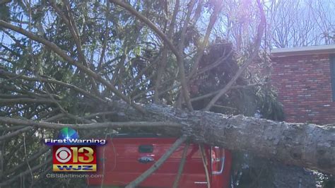 High Winds Cause Damage And Power Outages Throughout The Area Youtube