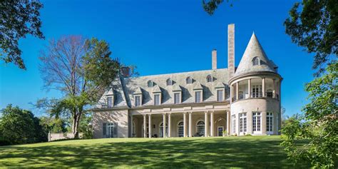 Great Gatsby House For Sale For 17 Million Inside Gatsbys Long