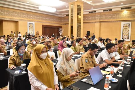 Sekda Prov Kalteng Buka Bimtek Aplikasi Sipd Penatausahaan Dan