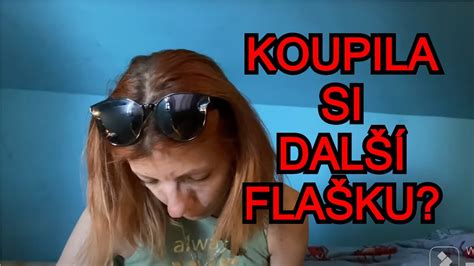 KOUPILA SI ZASE FLAŠKU shopaholicadel reakce YouTube