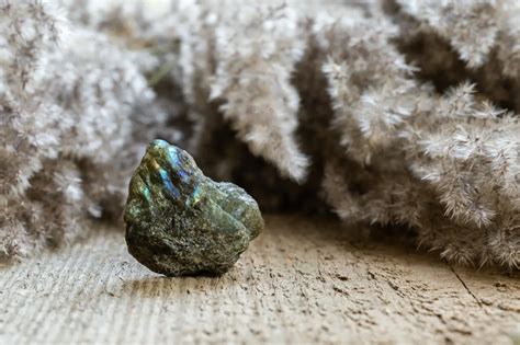 Labradorite Pierre De Protection Pour Repousser Les Nergies N Gatives