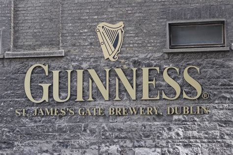 Why Guinness Tastes Better in Ireland (& More Surprising Guinness Facts ...