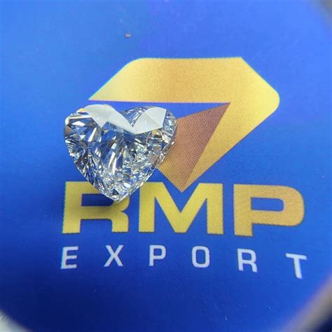 White IGI Certified Lab Grown Heart Shape Diamond, Size: 0.20carat To ...