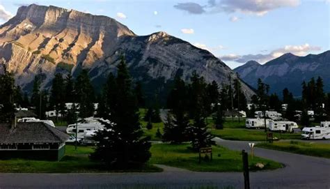 Tunnel Mountain Campground, Banff Alberta | Banff National Park