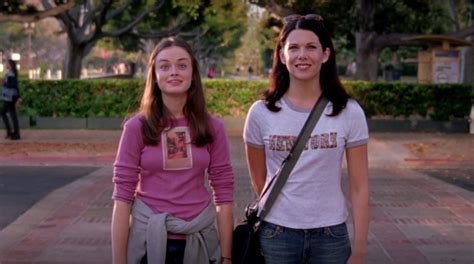 Gilmore Girls 7 Must Watch Episodes Of The Original Series