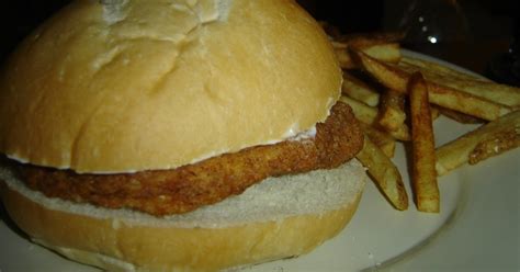 Elizabeth's Cooking Experiments: Wendy's Spicy Chicken Sandwich