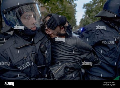 Berlín Alemania 13 de octubre de 2023 Las calles de Neukoelln un