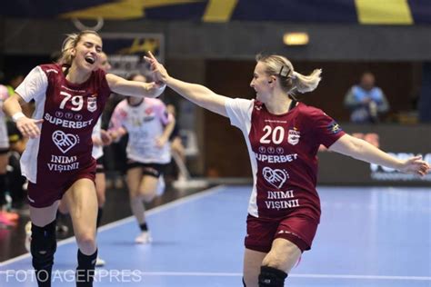 Victorie dramatică în EHF Champions League Rapid a câștigat la ultima