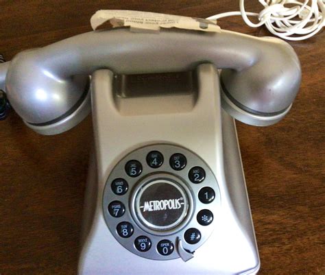 Conair Metropolis Retro Telephone Push Button Vintage Silver