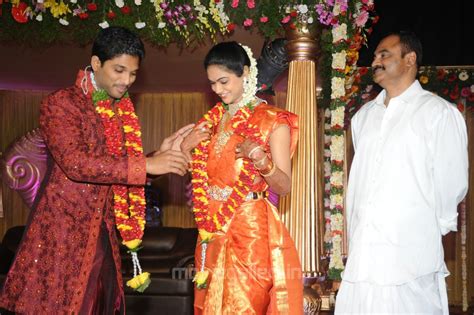 SouthMp3: Allu Arjun Sneha Reddy Wedding Reception Photos