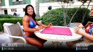 MPBicepsを視聴 Biceps Fansly Muscle Porn SpankBang