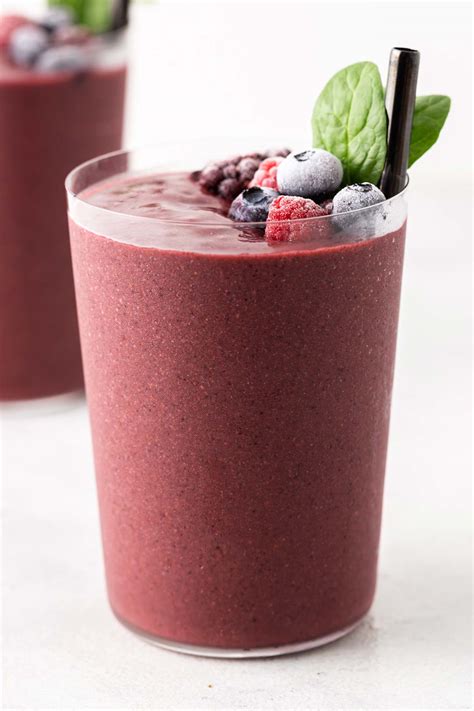 Berry Smoothie - Smoothies and Shakes