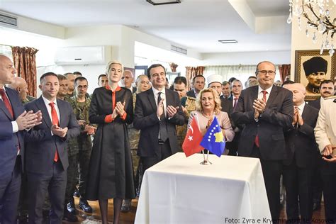 Kryeministri Kurti Mori Pjesë Në Shënimin E 100 Vjetorit Të Ditës Së