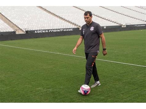 Em treino na Arena Carille faz duas mudanças no Corinthians veja o