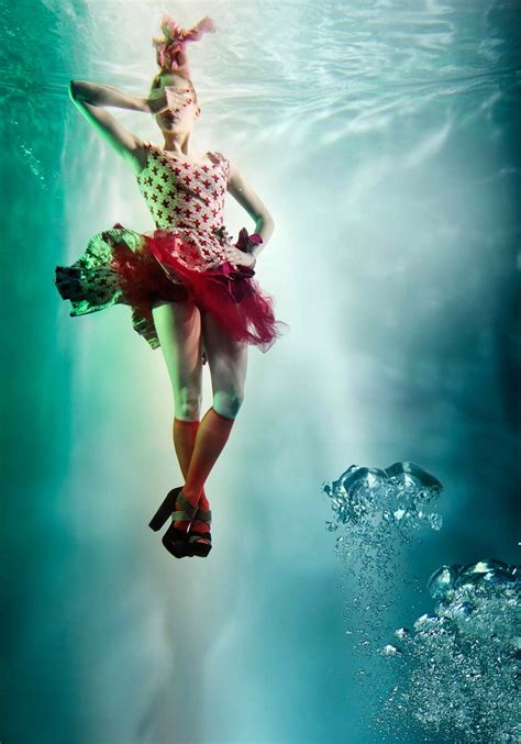 O2 - UNDERWATER FASHION on Behance