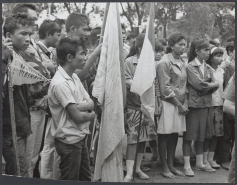 Indonesia Zaman Doeloe: Unjuk rasa pelajar, mahasiswa, dan pemuda anti pemerintahan Soekarno (4 ...